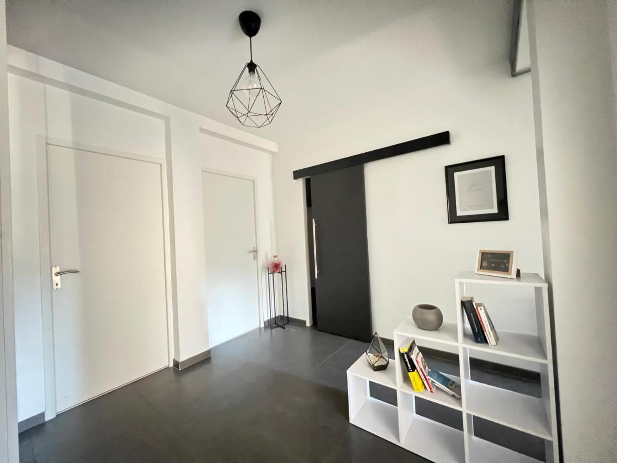 Superbe Appartement Centre Ville Nimes Exterior foto